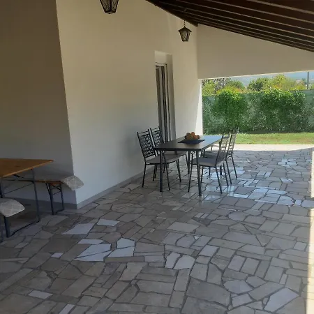 Holiday Vemini